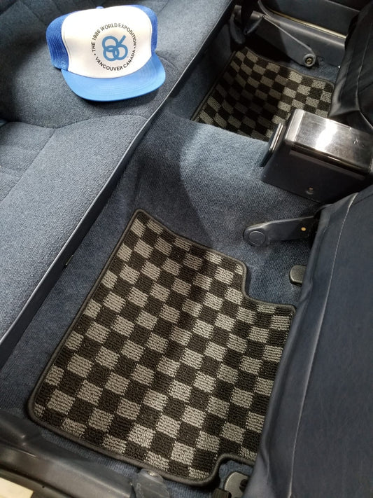 Checkered floor mats for Toyota Corolla AE86 (83-87)