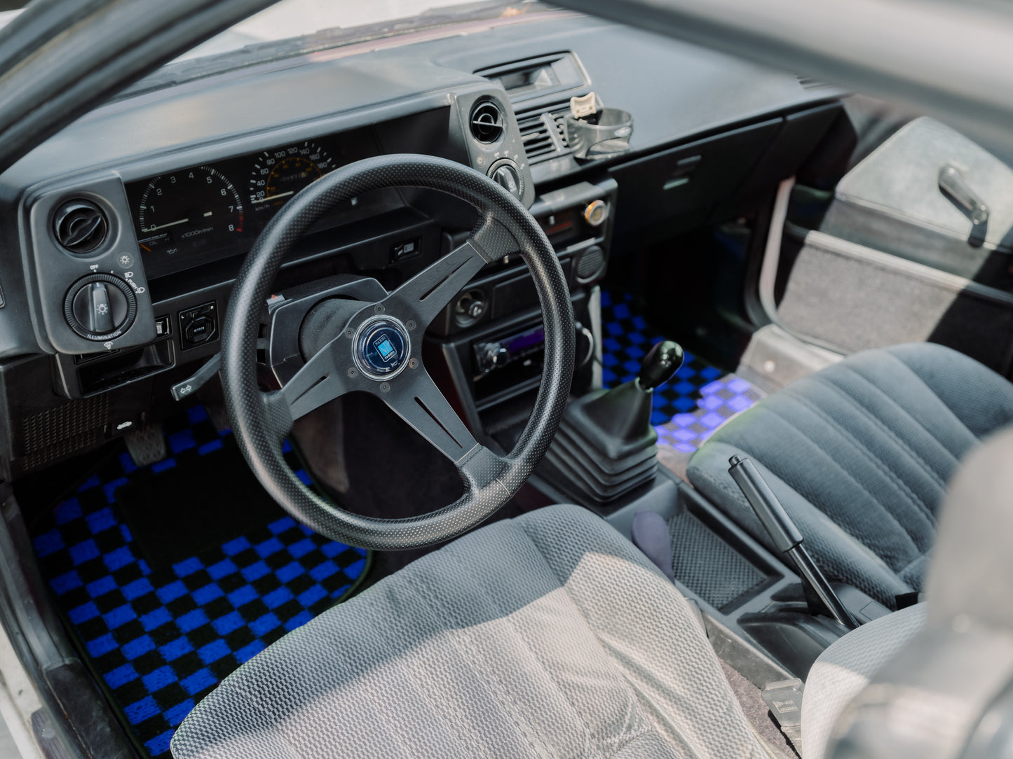 Checkered floor mats for Toyota Corolla AE86 (83-87)