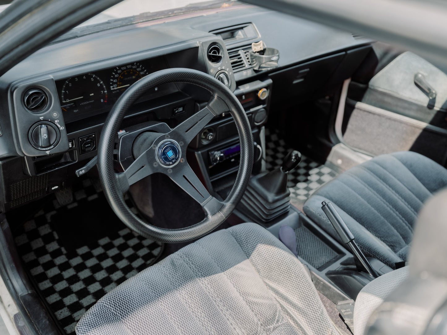 Checkered floor mats for Toyota Corolla AE86 (83-87)