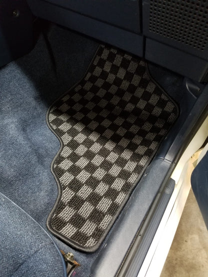 Checkered floor mats for Toyota Corolla AE86 (83-87)