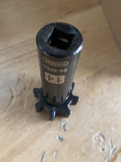 Enlarged knob adapter for BCRACING coilover